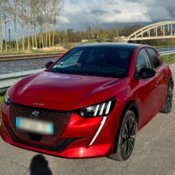Peugeot E-208 136ch GT-Line
